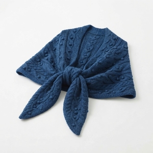Châle en tricot doux et chaud pour l'hiver, écharpe cape poncho en tricot torsadé épais pour femme, fournisseur en gros d'usine - Product Image 3