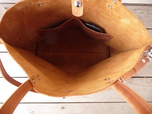 Sacs fourre-tout en cuir personnalisés à prix de gros très demandés, avec logo sur mesure, nouvelle collection, style unique, tailles adaptées - Product Image 4