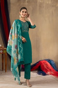 Conjunto de Traje Étnico de Seda Romana de Lujo con Kurti Bordado y Dupatta de Chanderi, Ropa Festiva para Mujer - Product Image 3