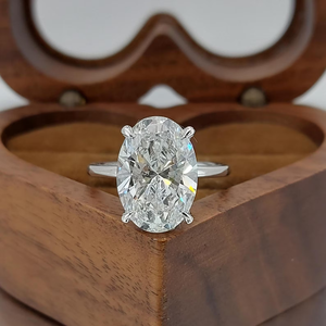 Bague de fiançailles classique en diamant taille ovale, sertie à griffes, pour femme, bijoux fins, certifiée IGI - Product Image 1