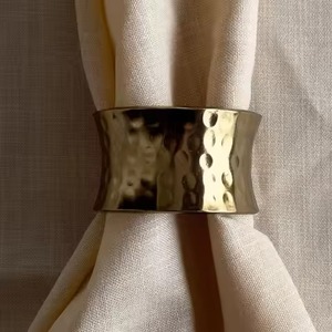 แหวนรองผ้าเช็ดปากโลหะสำหรับตกแต่งโต๊ะอาหารและใช้รับประทานอาหาร - Product Image 3
