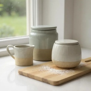 Moderno Tarro de Almacenamiento de Doble Tono con Tapa Segura, Acabado Glaseado Liso, Organizador Compacto para Encimera, Elegante Contenedor para Despensa de Cocina - Product Image 1