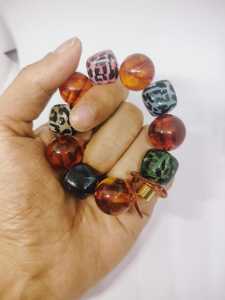 สร้อยข้อมือลูกปัดเรซิ่นทำมือรูปทรงไม่สม่ำเสมอหลากสีลายสัตว์เครื่องประดับงานฝีมือของขวัญสำหรับผู้หญิงแฟชั่น - Product Image 4