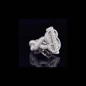 Anillo de Lujo con Diseño de Símbolo de Dólar, Completamente Cubierto con Diamantes CZ, Estilo Hip Hop para Hombre - Product Image 1
