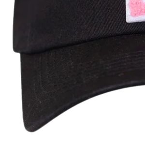 Gorra Negra Jack and Jill con Parche de Chenilla, Gorra de Béisbol Bordada Personalizada, Ajustable con Cierre a Presión, Unisex, Premium - Product Image 2