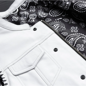 Chaleco Personalizado MC Leather Hunt Club con Diseño Paisley Blanco - Product Image 3