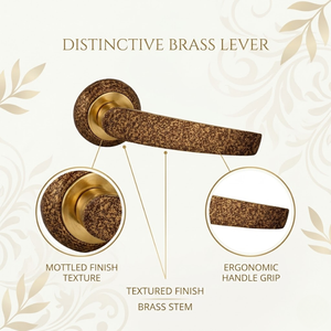 Poignée de porte contemporaine Terra Glint |   Finition texturée aspect antique avec quincaillerie dorée pour portes intérieures - Product Image 5