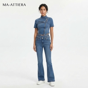 Ensemble haut en jean et jean évasé pour femme, col montant, manches courtes, détail croisé, coupe ajustée, tenue tendance deux pièces - Product Image 1