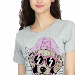 Camiseta Gris de Cuello Redondo para Mujer, Estampado de Personaje Canino, Sombrero Rosa, Gafas de Sol, Manga Corta Informal, 100% Algodón Jersey, Ajuste Cómodo, Ecológica - Product Image 3