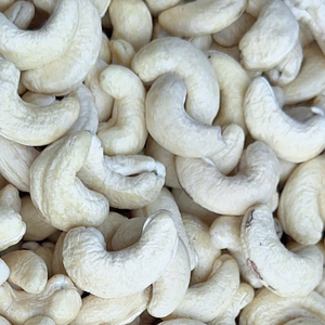 Hot Sale 2023 Raw Cashew <b>Nuts</b> WW180, WW240, WW320, LP, WS Cashew <b>Nuts</b> W180 Cashew <b>Nuts</b> Ready To Ship - Product Image 1