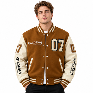 Veste varsity marron pour homme avec numéro 07, boutons pression et manches contrastées - Product Image 1