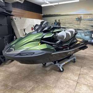 Jet ski Kawasaki Ultra 160LX-S Angler 2025 en fibre de verre, moteur 2 temps, 3 cylindres, vitesse maximale de 50 km/h, automatique, Floride, États-Unis - Product Image 4