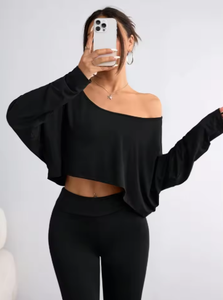 Chemise à manches longues noire pour femme, t-shirt décontracté, col asymétrique, haut sans bretelles pour le sport - Product Image 6