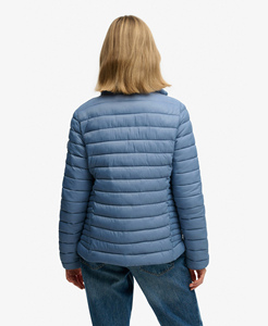 Chaqueta de invierno acolchada personalizada para mujer, ropa informal premium para exteriores, a prueba de viento, con cierre de cremallera y bolsillos laterales. - Product Image 2