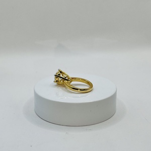 ทองคำ 14K สีเหลือง ทรงกลมเจียระไนแบบบริลเลียนท์ ได้รับการรับรองจาก IGI เพชรเพาะเลี้ยง 3.00 กะรัต ความใส F VVS2 ดีไซน์เรียบหรู ของขวัญแต่งงาน - Product Image 4