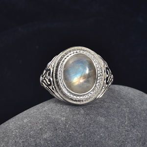 Anillo de plata de ley 925 chapado en plata con piedra lunar arcoíris para mujer, anillos de piedras preciosas de diseño hechos a mano, joyería al por mayor para mujer - Product Image 1