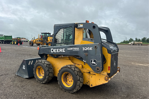 Cargadora Compacta de Dirección Deslizante 326E 2013, Equipo de Construcción Compacto de Uso Pesado - Product Image 3