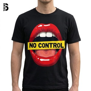 เสื้อยืดลำลองแบบยูนิเซ็กส์ คอโอ แขนสั้น พิมพ์ลาย No Control Lips ด้านหน้า ทรงปกติ ผ้าเจอร์ซีย์คอตตอน ระบายอากาศได้ดี เป็นมิตรต่อสิ่งแวดล้อม - Product Image 3