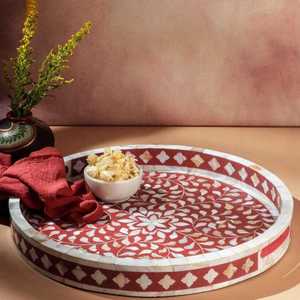 Plateau en bois fait main avec incrustations en os, qualité export, pour servir des collations et des boissons, accessoire décoratif de luxe pour la maison, disponible à la vente - Product Image 4
