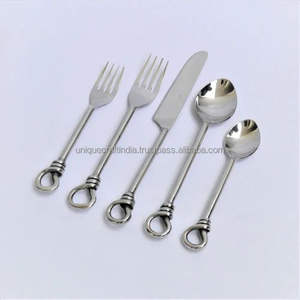 Juego de Cubiertos de Acero Inoxidable de Alta Calidad, Aptos para Alimentos, Cuchara y Tenedor, Vajilla Duradera para el Hogar, Restaurantes y Suministro al por Mayor - Product Image 4