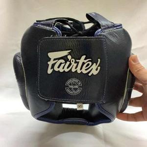 อุปกรณ์ป้องกันศีรษะสำหรับชกมวย Fairtex สีดำแบบกำหนดเอง ทำจากหนังวัวแท้ สำหรับฝึกซ้อม - Product Image 4
