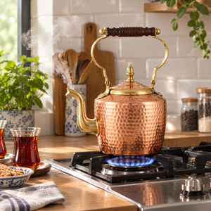 Bouilloire à thé en cuivre martelé de luxe avec bec verseur en laiton massif, théière de style vintage, fabricant en gros pour la vaisselle de cuisine - Product Image 3