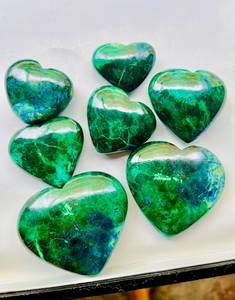 Piedra preciosa natural de azurita malaquita en forma de corazón hecha a mano - Product Image 1