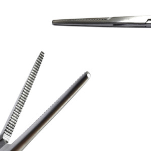 Pinzas Quirúrgicas Manuales Profesionales de Acero Inoxidable de Grado Médico, Instrumento Hemostático con Certificación CE Clase II para Uso General - Product Image 4