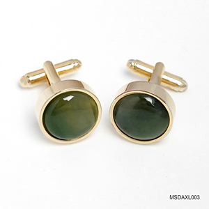Mancuernillas de Lujo de Nefrita Chapadas en Oro de 18K - Gema de Feng Shui para Hombre |   MSDAXL003 |   Colección Tinh Vu |   Vietnam - Product Image 5