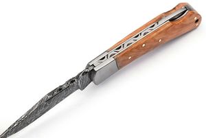 Navaja Plegable Premium de Acero de Damasco con Mango de Madera de Olivo, Hecha a Mano, para Uso en Exteriores y EDC - Product Image 5