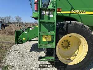 2006  DEERE 9760 STS - Product Image 5