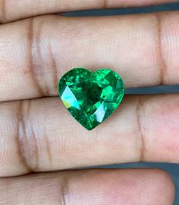 Esmeralda verde de Zambia, corte corazón, con ligera presencia de aceite, piedra preciosa natural suelta, piedra de nacimiento auténtica para la elaboración de joyas. - Product Image 5
