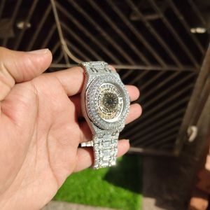 Splendide montre analogique à quartz pour homme, mouvement ETA, incrustée de diamants Moissanite, boîtier de 28 mm, verre saphir, cadeau de luxe - Product Image 2