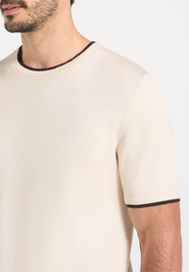 Camiseta de Manga Corta de Punto Crema para Hombre con Ribete en Contraste, Cuello Redondo, Corte Regular Informal, Color Sólido, Top de Algodón - Product Image 4