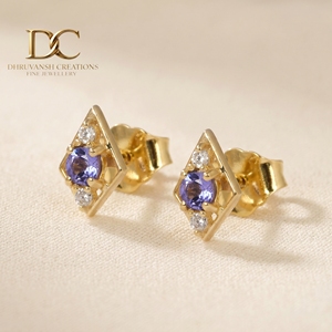 Boucles d'oreilles clous en or jaune massif 9K 9KT avec diamant de laboratoire certifié IGI et tanzanite pour femme – Fabricant de bijoux sur mesure en gros - Product Image 4