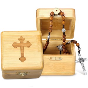 Boîte à chapelets en bambou artisanale avec motif croix - Vente en gros depuis l'Inde - Product Image 1