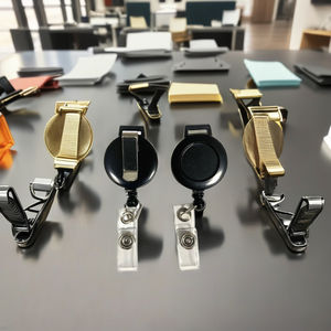 Abrazadera de plástico hecha en Taiwán Mosquetón Insignia Carrete Correa Género Insignia Titular Accesorios Cierres - Product Image 6