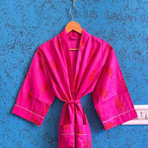 ชุดกิโมโนผ้าฝ้ายลายดอกไม้สีชมพูทำมือแบบใหม่ |   ชุดคลุมเจ้าสาวสไตล์โบฮีเมียน ผ้าฝ้าย ชุดคลุมอาบน้ำฤดูร้อน ของขวัญ - Product Image 3