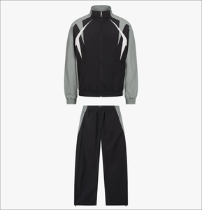 Ensemble de survêtement pour homme, noir et gris, blocs de couleur, fermeture éclair intégrale, col montant, respirant, pantalon de jogging en polyester, poches latérales, pour l'automne - Product Image 1