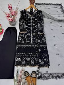 Ensemble Kurta en coton noir brodé avec pantalon palazzo, coupe ample traditionnelle, longueur cheville, tenue ethnique style Inde Pakistan - Product Image 4