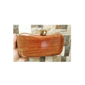 Pochette en bois avec fermoir en laiton, sac à main artisanal pour femme, accessoire de mode personnalisé, Saint-Valentin, vente chaude pour femme - Product Image 3