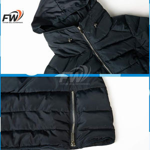 Chaqueta acolchada de algodón con capucha para hombre, estilo nuevo de invierno, negra, cortavientos, holgada, gruesa; Chaqueta cortavientos con cremallera para mujer. - Product Image 4