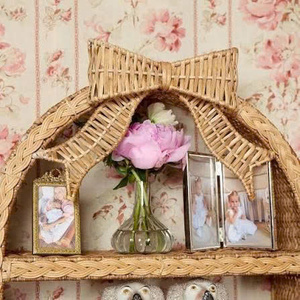 Tendance du moment : Étagère murale en rotin artisanal durable, design unique, nœud papillon, présentoir flottant, collection pour décorateurs d'intérieur - Product Image 3