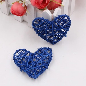 Decoraciones temáticas de San Valentín, corazones de ratán tejidos a mano de gran tamaño, adorno de corazón natural ecológico. - Product Image 2