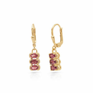 ต่างหูเงินแท้ 925 ประดับโกเมนทรงแท่งรูปไข่ สามเม็ด ตัวเรือนแบบหนามเตย ชุบทอง 1 ไมครอน และโรเดียม - Product Image 1