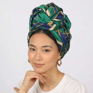 Écharpes carrées en soie de haute qualité, impression numérique personnalisée, tissu léger, accessoires de mode pour femmes, fabricant OEM en gros - Product Image 1