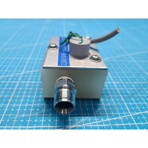 Controlador de Flujo Electromagnético TOKYO KEISO ZES96-12001-100 Usado Como Está, Piezas de Equipos Semiconductores Legados - Product Image 6
