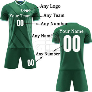 Ensemble de tenue de football pour hommes léger et respirant, maillot et short parfaits pour les entraînements et les matchs, coupe confortable, matière durable - Product Image 3