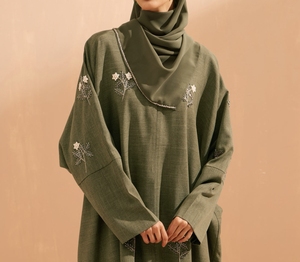 High Quality Green Embroidered Abaya Long Sleeve Maxi Dress High Neck Loose Fit Floral Pattern Modest Wear for Women Daily Use - Product Image 1