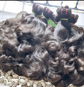 Cabello Humano Remy Indio con Ondas Profundas, Textura Natural sin Procesar, Ondas Suaves y Definidas, Cutícula Alineada, Calidad Duradera - Product Image 5